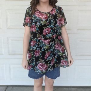 Floral flowy shirt